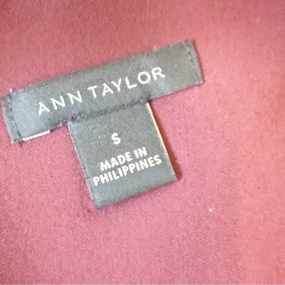 Ann Taylor Pink Ruffled Cut Out Blouse 3/4 Sleeve - Picture 4 of 5